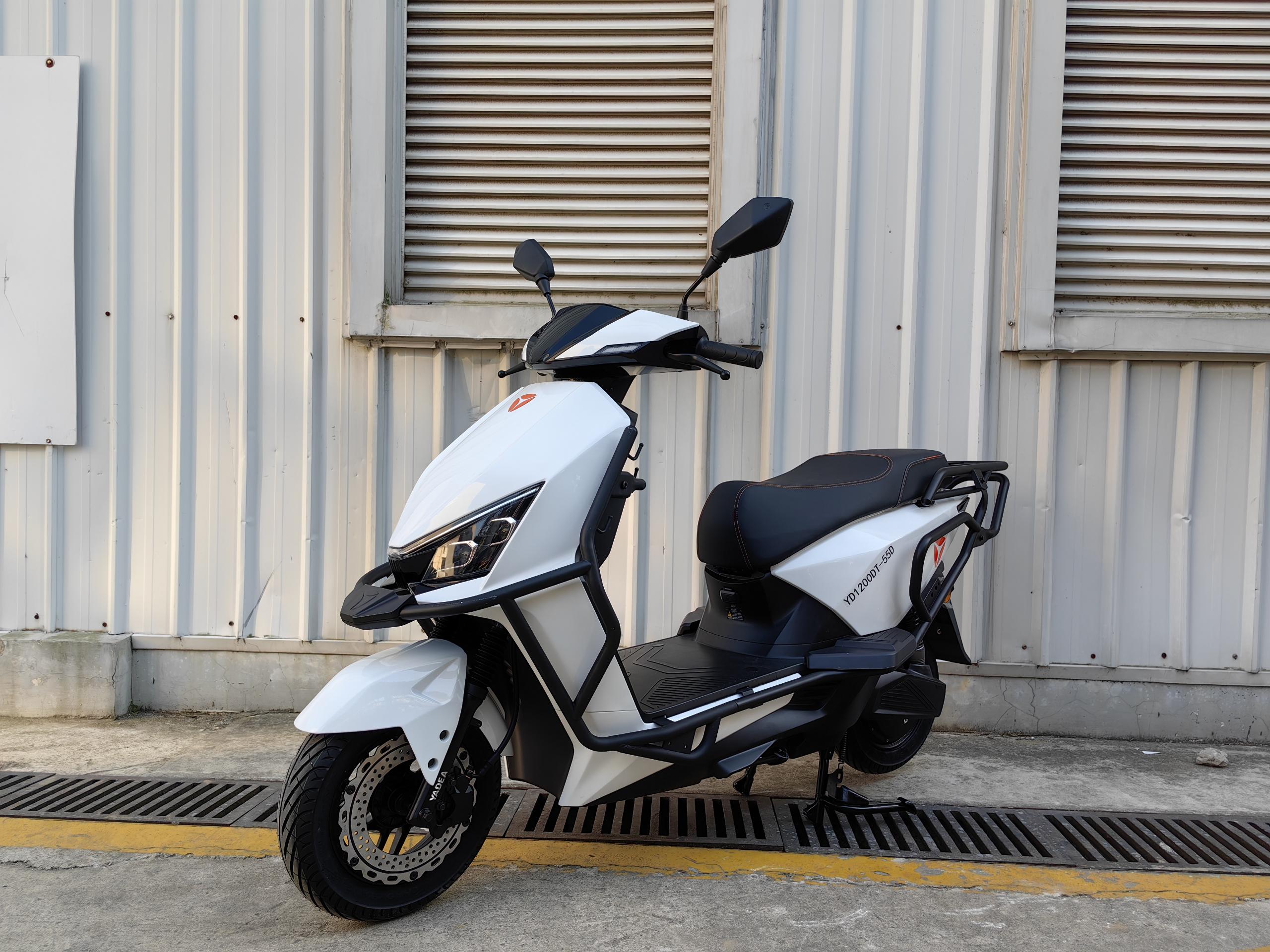 雅迪牌YD1200DT-55D电动两轮摩托车 现代智能出行的新选择